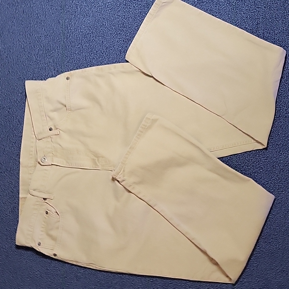 Levi's